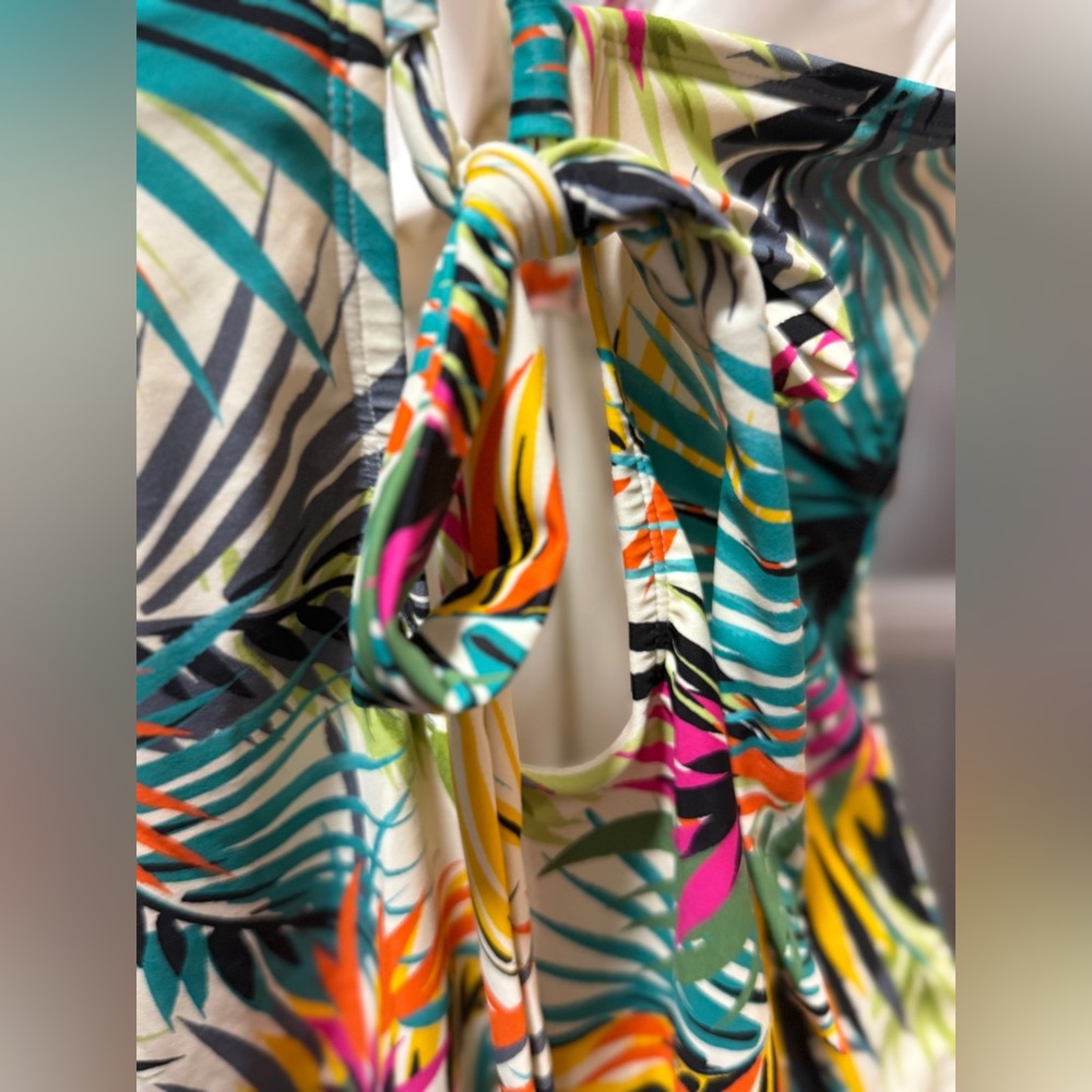 NWOT Shade & Shore Women's Plunge Ring Detail Swimsuit-Multi Tropical Print - Picture 12 of 13